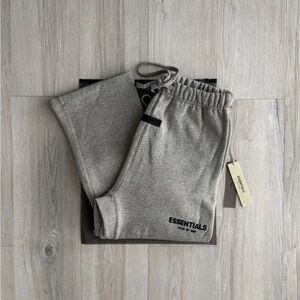 Fear of God Essentials Relaxed Sweatpants Dark Oatmeal NEW